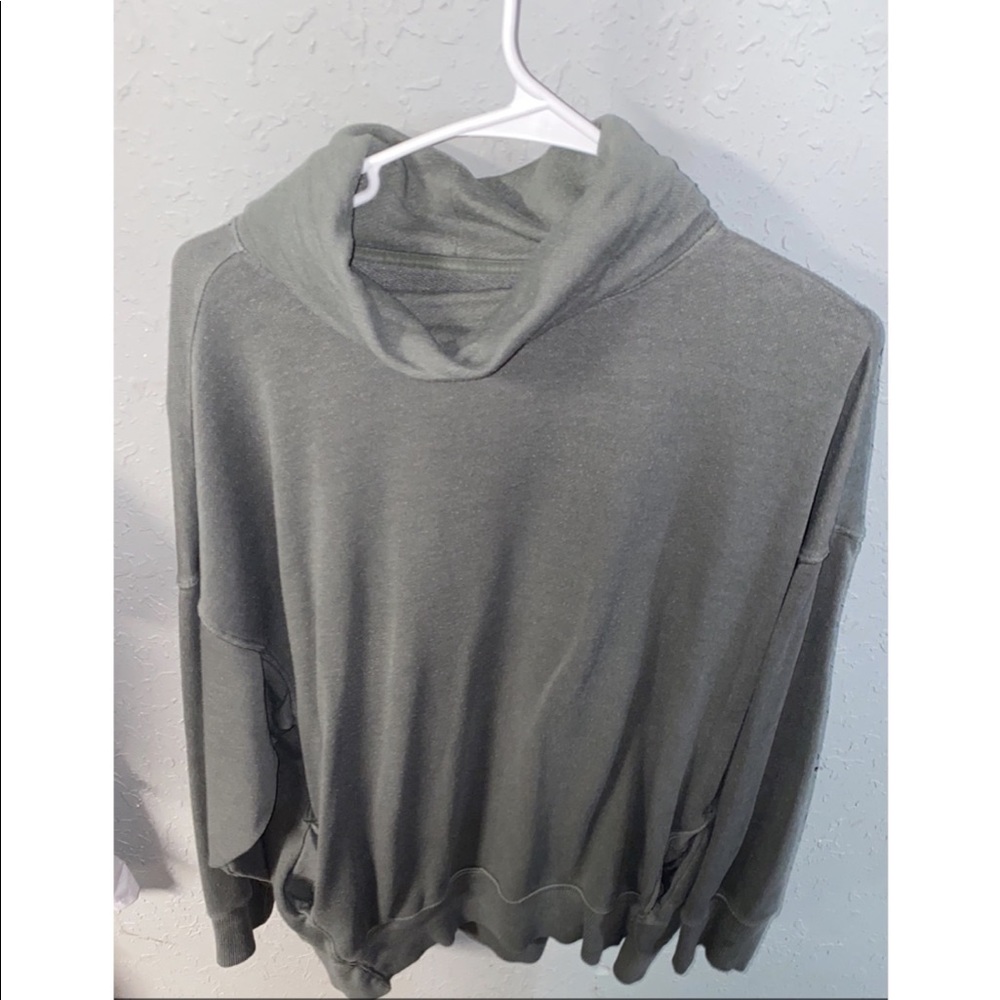 Aerie sweatshirt